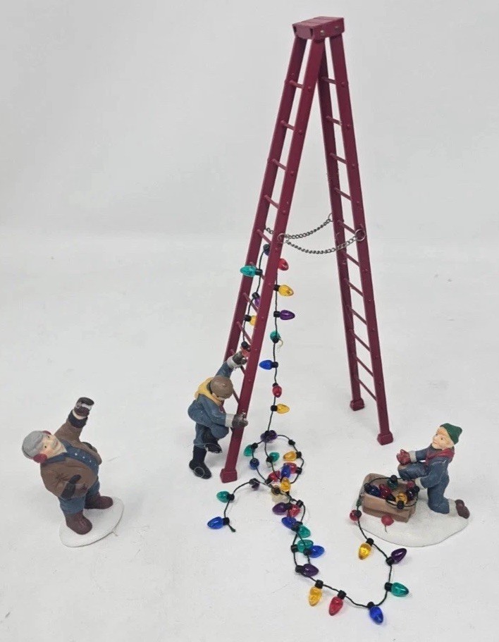 Dept 56 Original Box Town Tree Trimmers 55662 Set of 4 Excellent Condition
