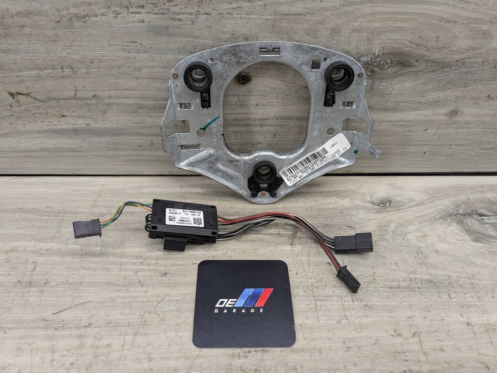 OEM BMW E70 E71 X5 X6 Heated Steering Wheel Control Module with Bracket