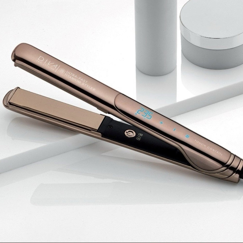 DIVA PRO STYLING Ultra-Fast Titanium Styler Straighteners Gold