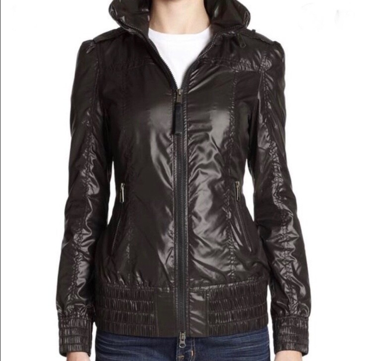 Mackage Pearla Packable Rain Jacket in XXS Waterproof Lightweight Travel-Friendly