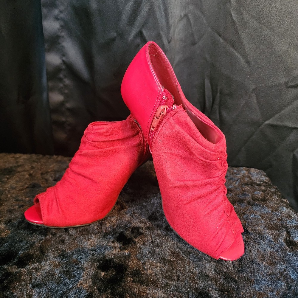 CATO Red Faux Leather and Suede Heels