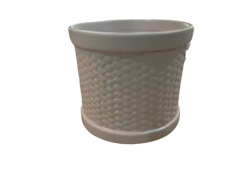 Retired Dove Weave Centerpiece with Meltcup for Yankee Candles – Easy Setup