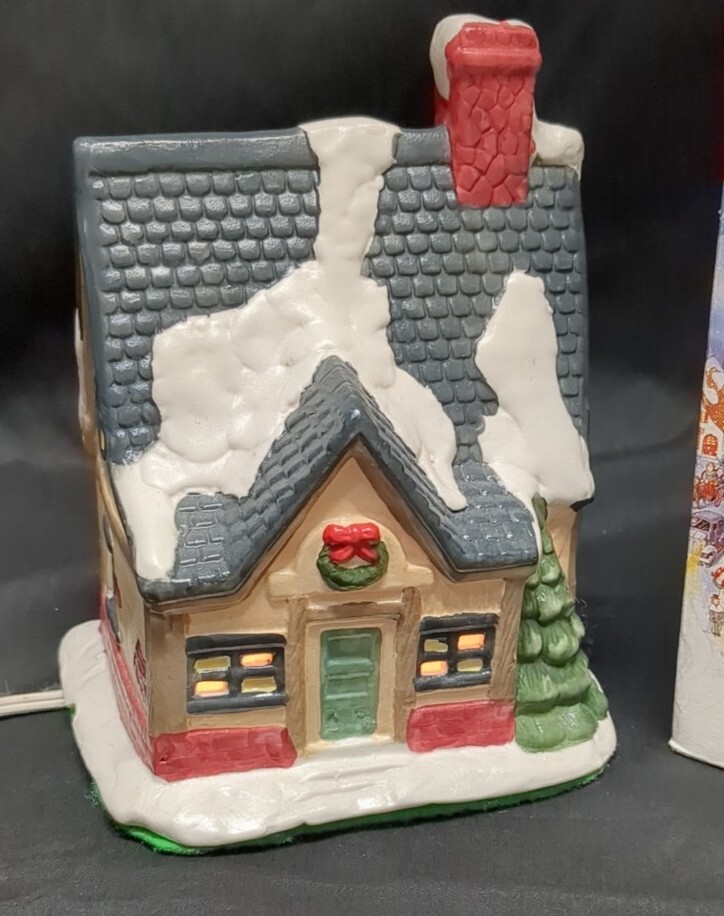 Cozy Winter Holiday Cottages with Charming Lighted Cottage Designs