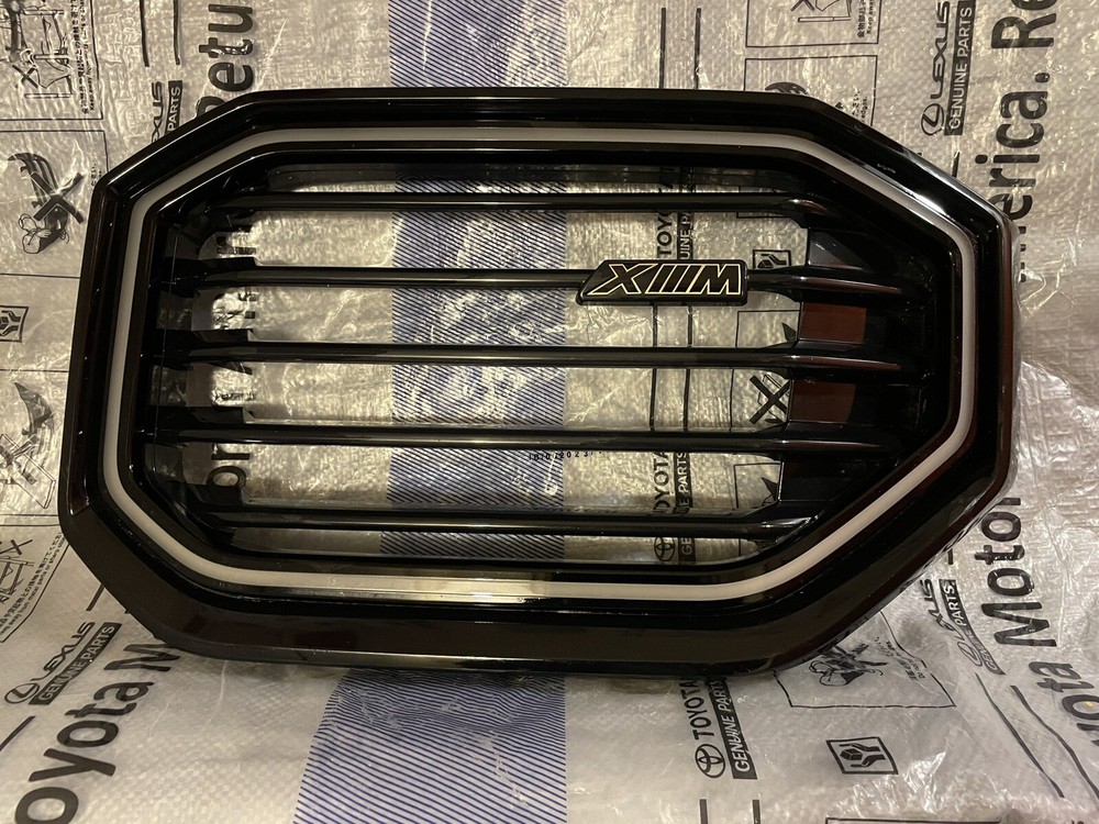 2023-2024 BMW XM G09 Grille LED LH