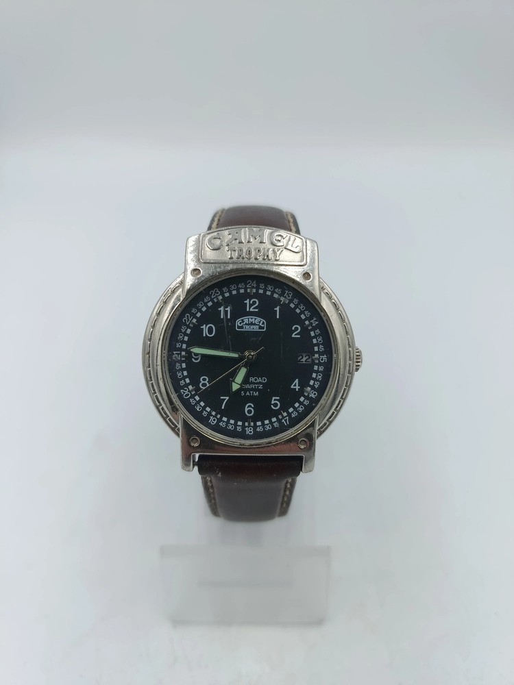 Camel Trophy Men's Wristwatch with Leather Strap and Outdoor Design