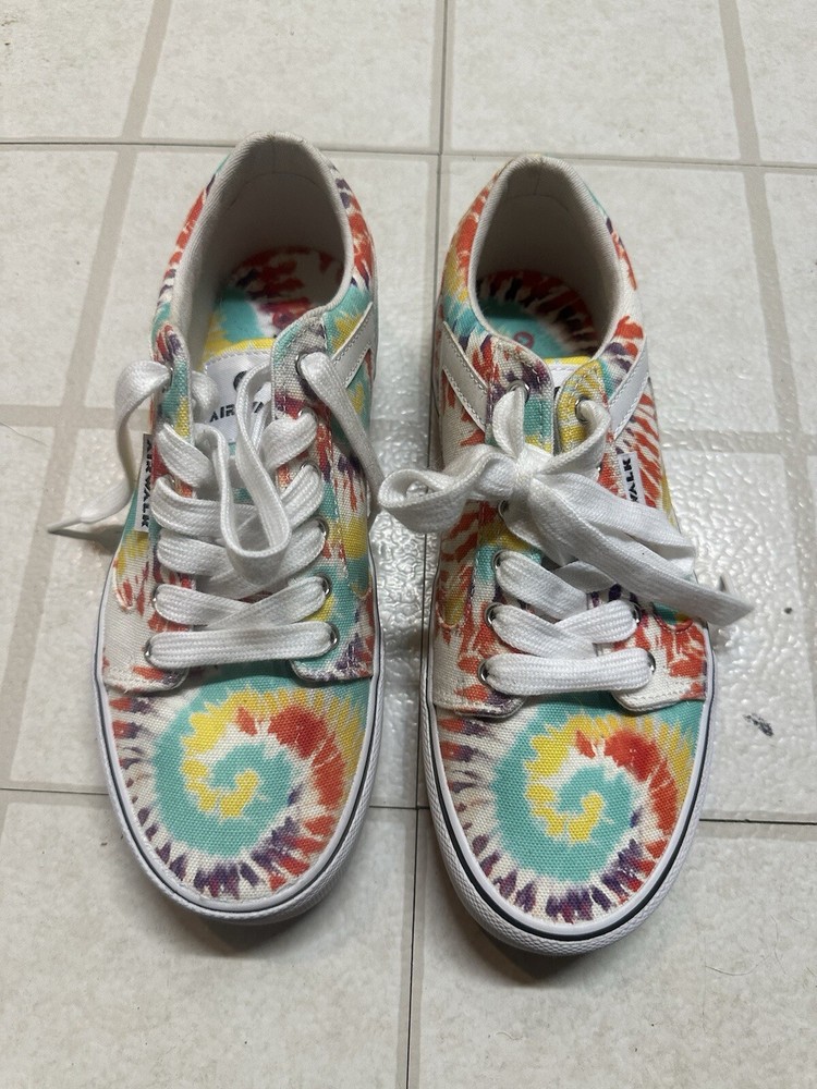 Air Walk Women's Tie Dye Low Top Sneaker Size 8 M, Kaharley J
