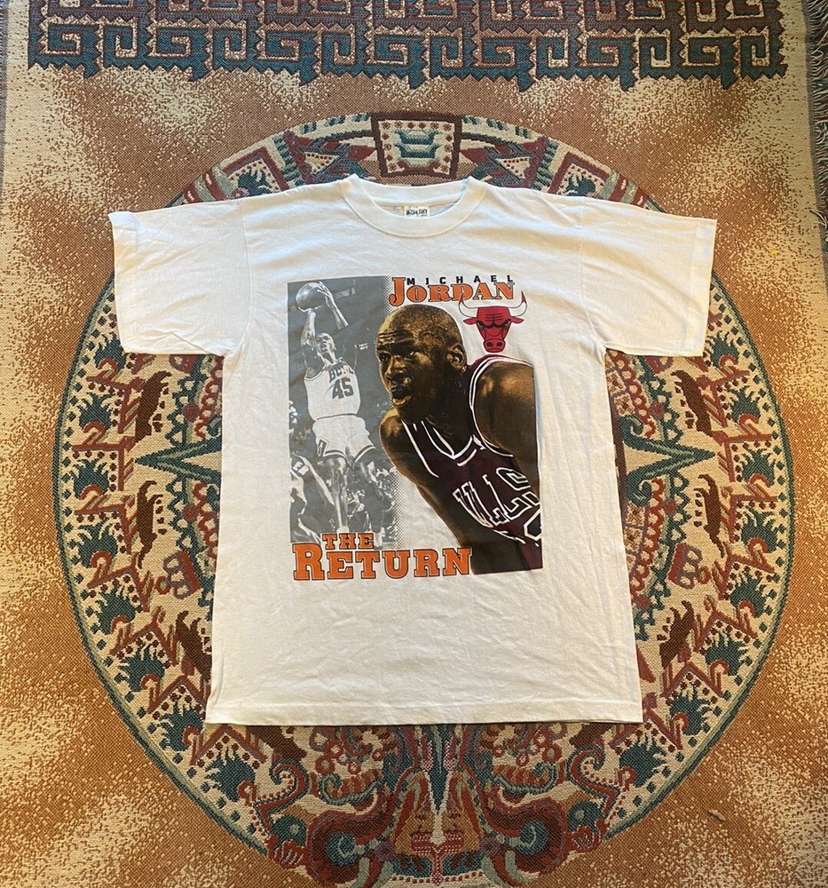 Vintage Michael Jordan Chicago Bulls Parking Lot Bootleg 90s White Rap T-Shirt