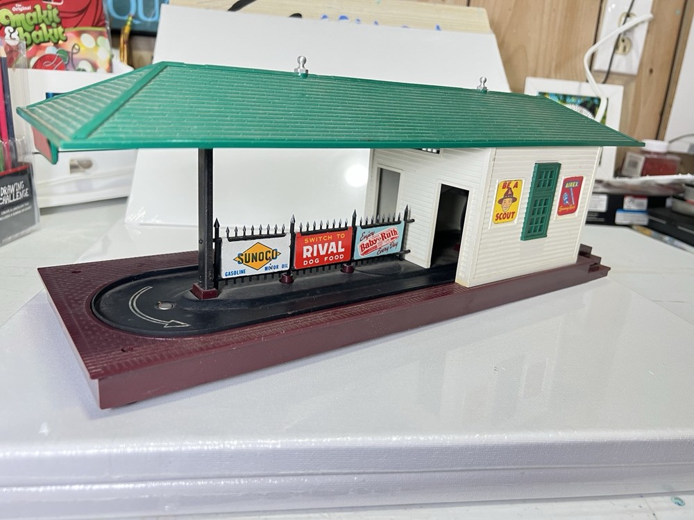 LIONEL O Scale 356 Lionelville Operating Freight Station Train Set