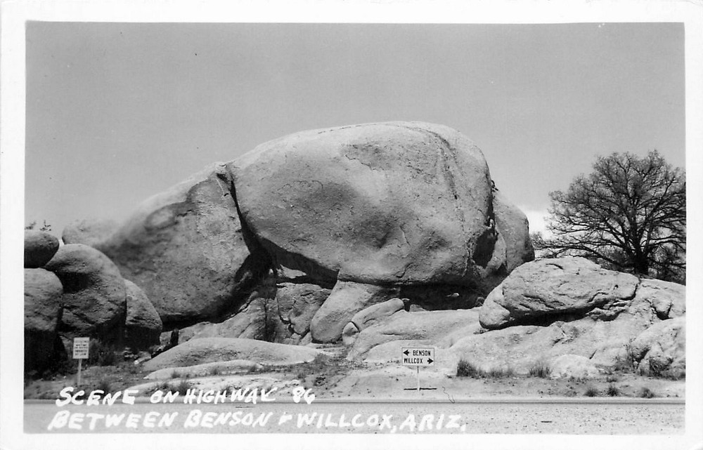 1940s Wilcox Arizona Scene Highway 86 Benson RPPC Postcard 25-6353