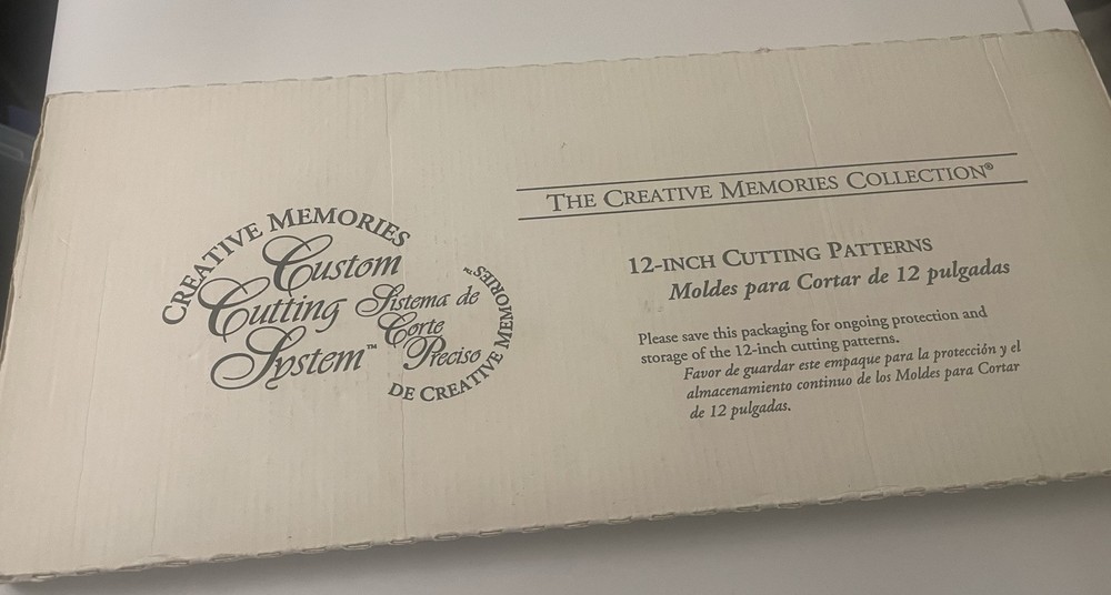 Creative Memories 12-inch Custom Cutting System with Wavy Swell and Straight Patterns