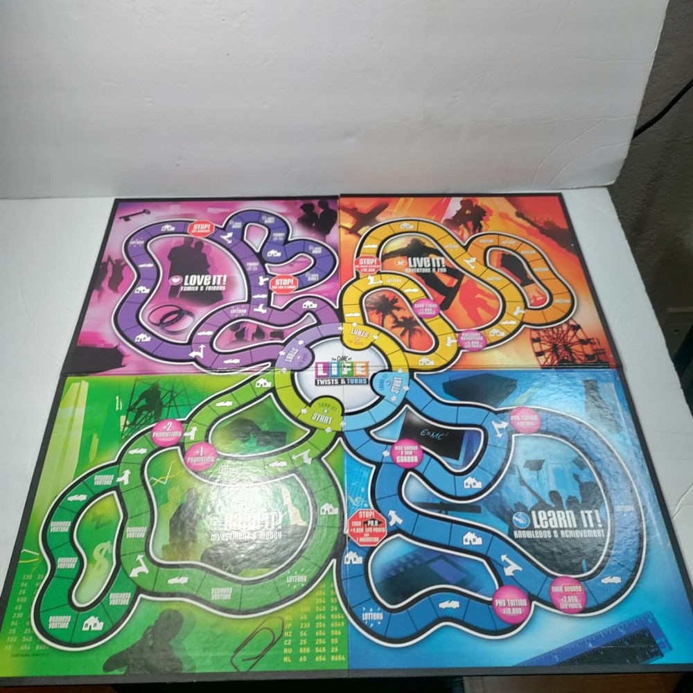 The Game of Life Twists and Turns Game Board Only 2007