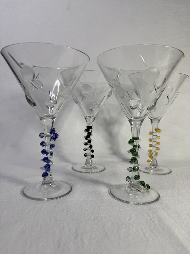 Vintage 4-Piece Martini Glass Set with Frosted Olive Design – Retro Barware