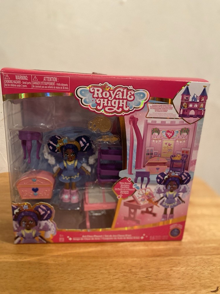 Royale High Art Class Playset Doll With Virtual Item Code Roblox 2024