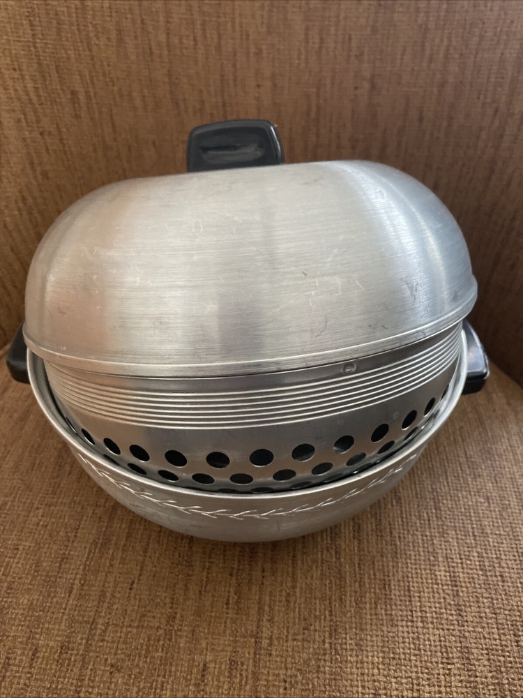 VTG 1960s WEST BEND Aluminum Serving Oven Bun Warmer 3 Pieces Stove Oven TC2