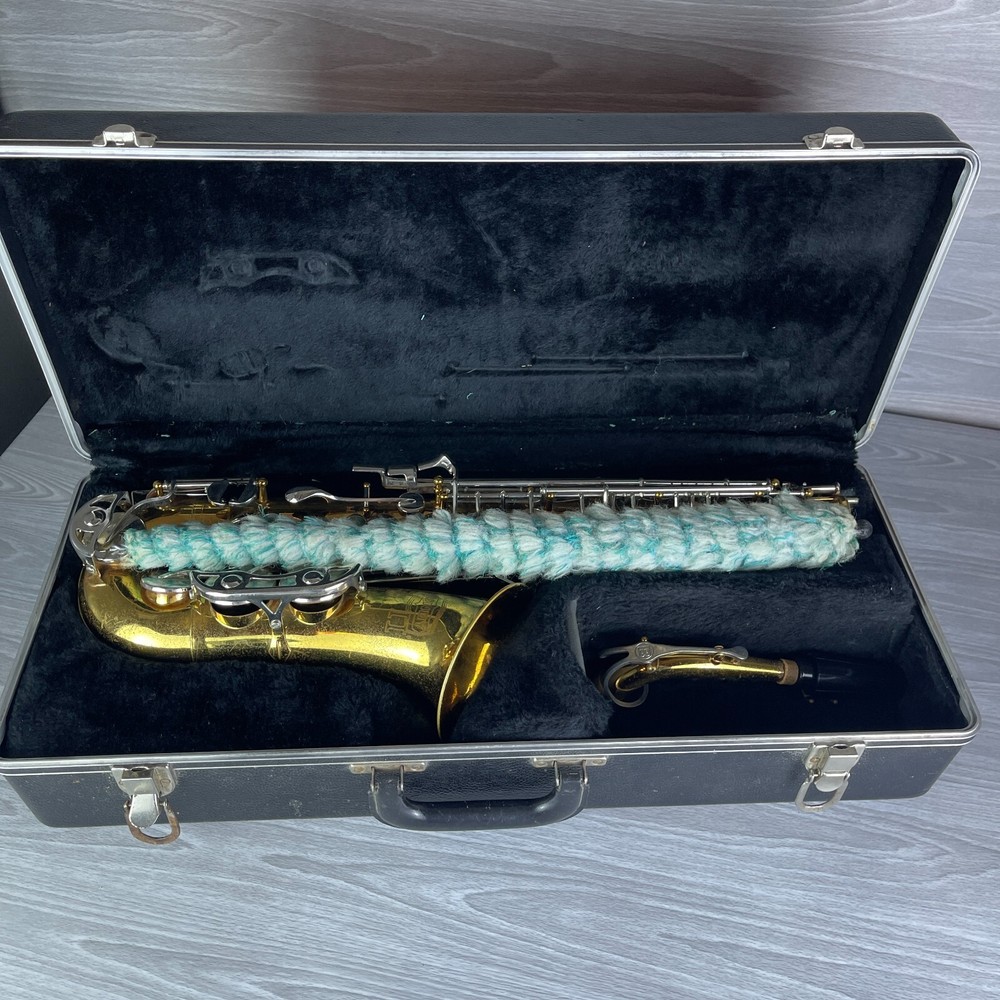 Selmer Bundy II Saxophone w/ Black Hard Case Needs Restoration *PARTS ONLY*