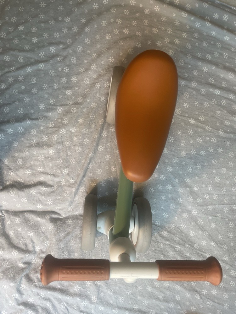 1-Year-Old Baby Balance Bike with 4 Wheels for Toddlers 12-24 Months