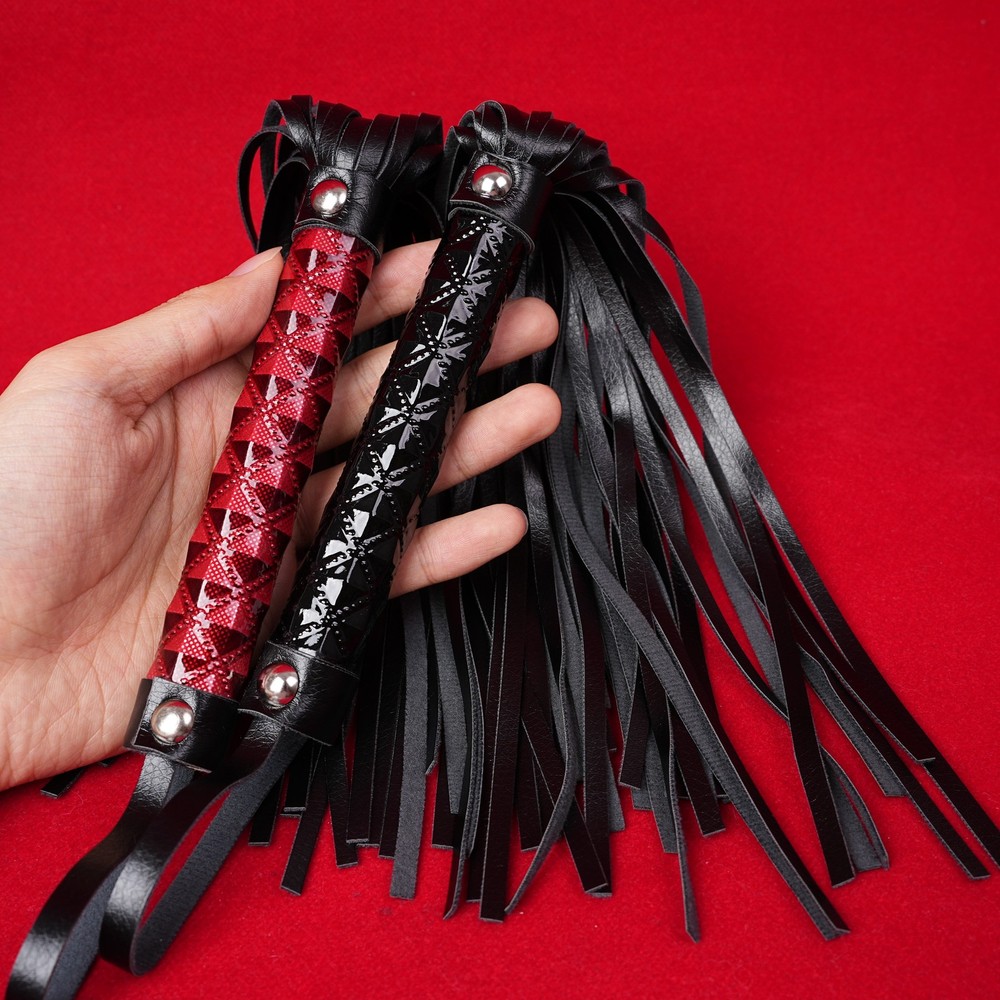 BDSM Bondage Spanking Tassel Whip Paddle Flogger Punishment Couple Slave Cosplay