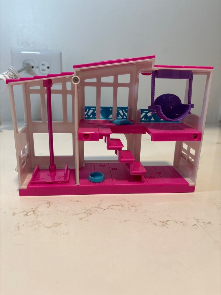 Barbie Loves Pets Deluxe Pet Play Set. Surprise replacement