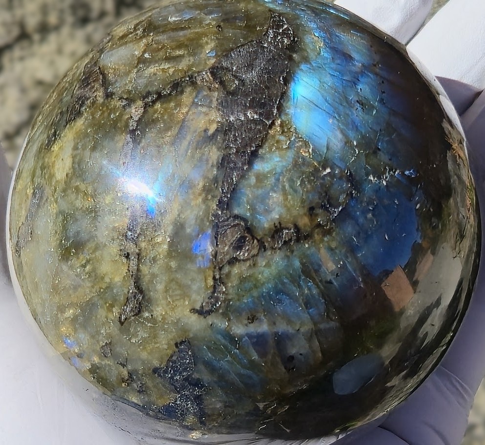 Labradorite Large Sphere Stone for inner light (90 mm 992 gm) Crystal Ball