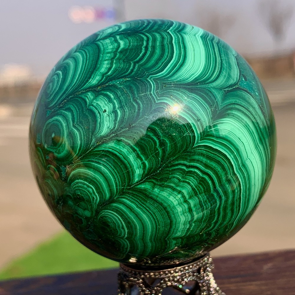 273G Natural glossy Malachite ball transparent cluster rough mineral sample