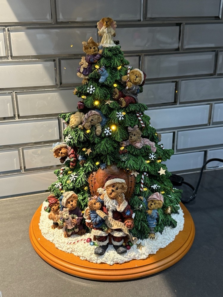 The Boyd’s Bears Christmas Tree - The Danbury Mint