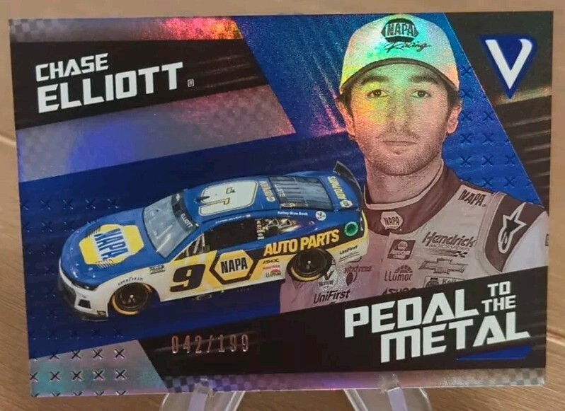 2022 Chronicles Victory Lane Pedal To The Metal Blue 42/199 Chase Elliott