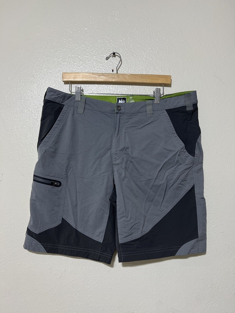 REI Shorts Mens 38 Gray Hkining Camping Rip Stop Pockets Hiking Camping